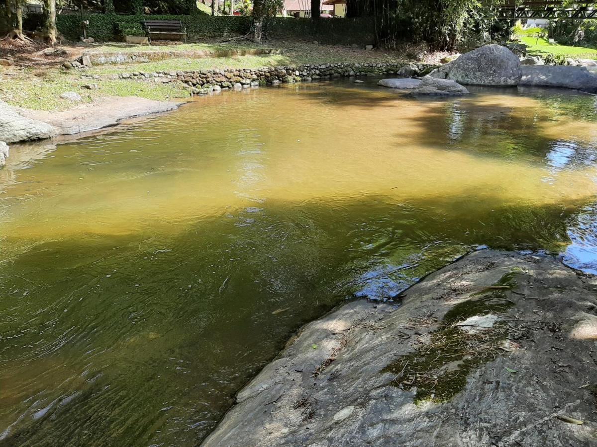 Casa Rosa Lumiar, Cachoeira Particular E Fazendinha Bagian luar foto
