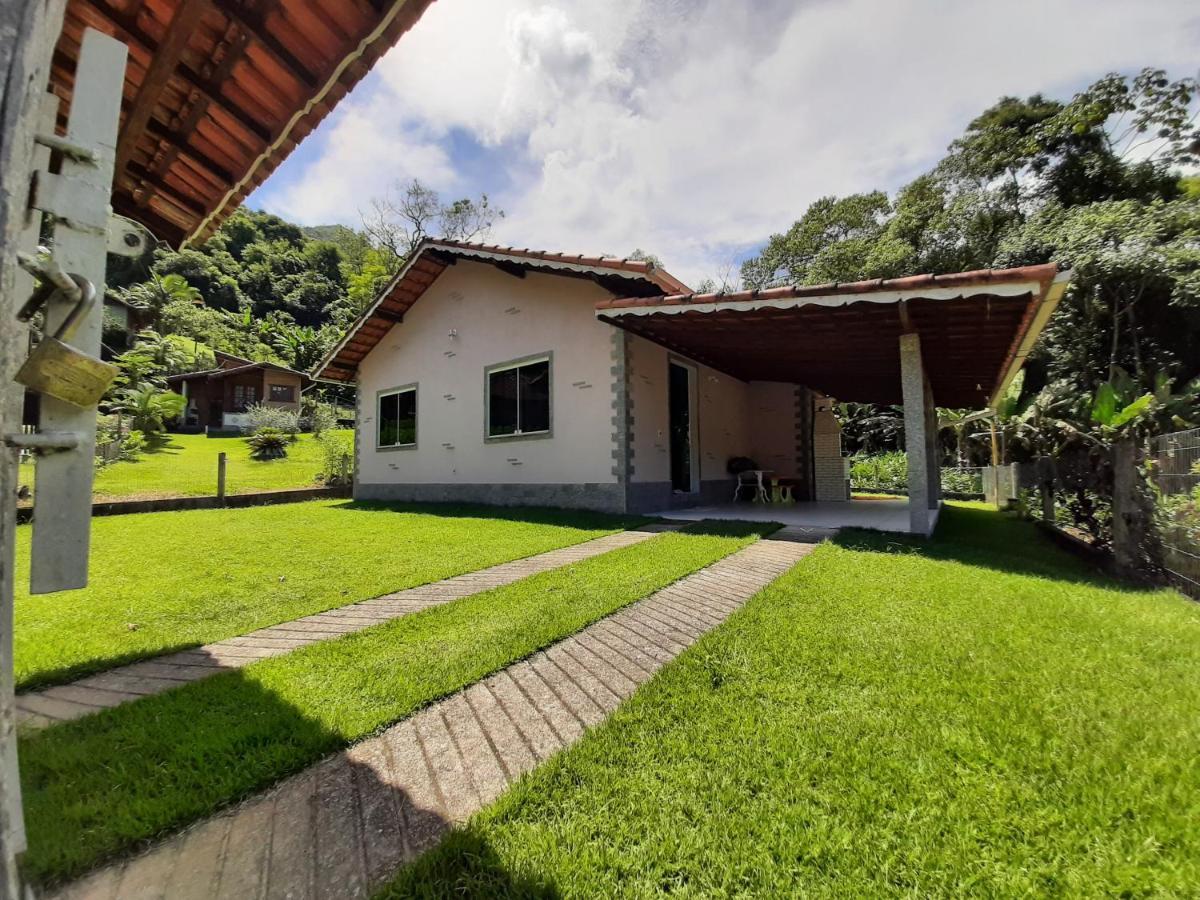 Casa Rosa Lumiar, Cachoeira Particular E Fazendinha Bagian luar foto